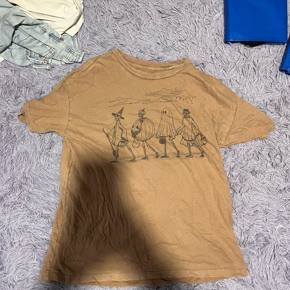 American Eagle Outfitters Tan Graphic Tee